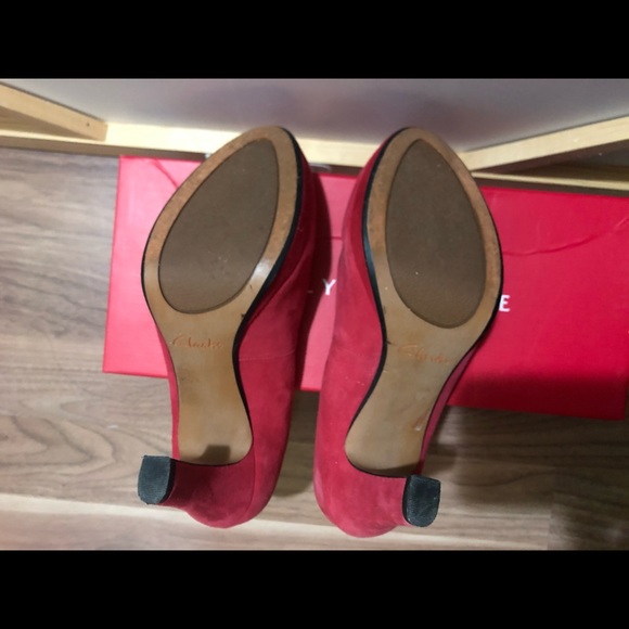 Clarks Red Suede Heels - Picture 4 of 4